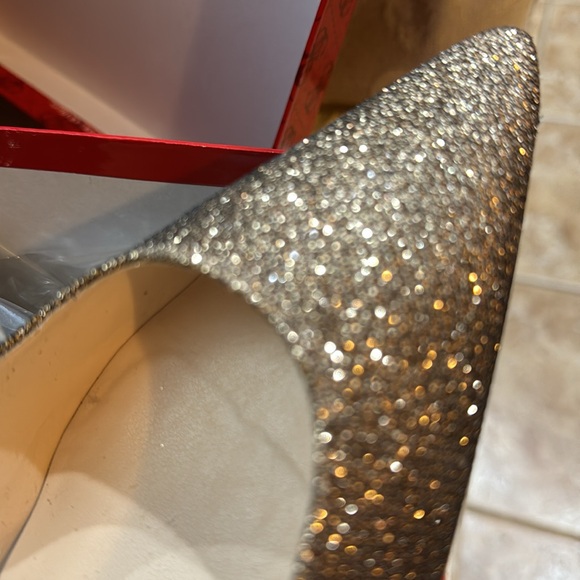 Guess Copper Shimmer Pumps - Picture 8 of 9